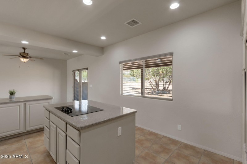 Kitchen_3