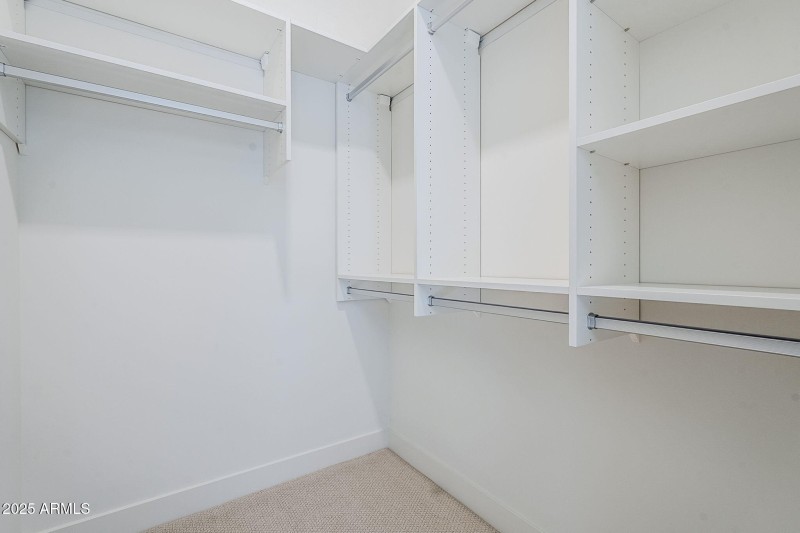 Bedroom 2 Wall-in Closet