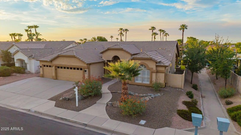 804 W Beechnut Dr, Chandler