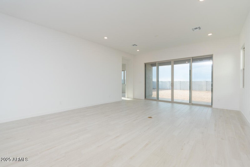 Tri Pointe Soleo 647 - Great Room Dining