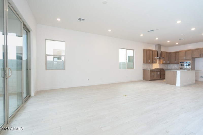 Tri Pointe Soleo 647 - Great Room Dining