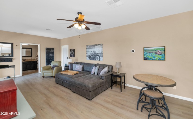 Guest House Living