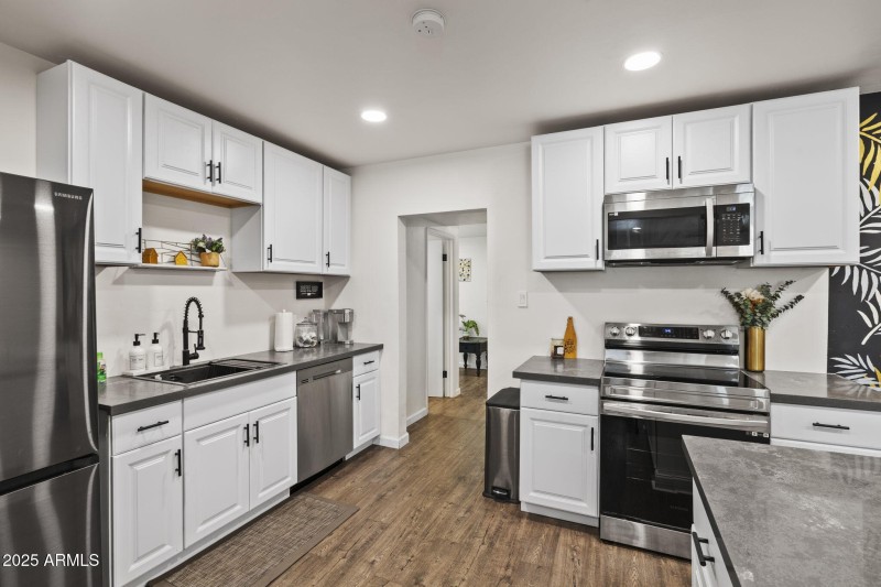 3814 N 36th St Phoenix - 253