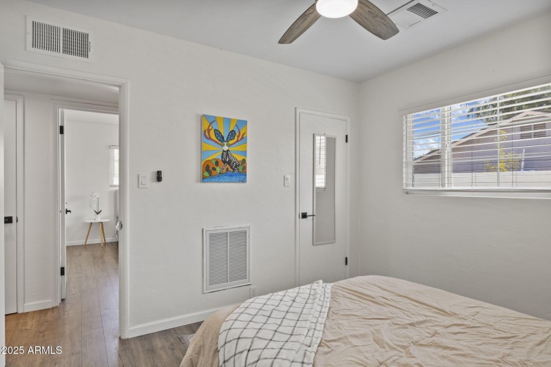 3814 N 36th St Phoenix - 329