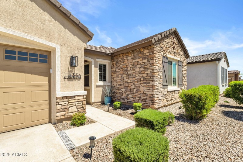 04 -4336 E AUSTIN DR