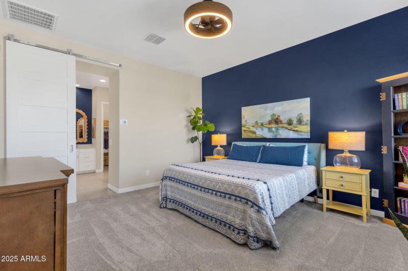 25 -4336 E AUSTIN DR