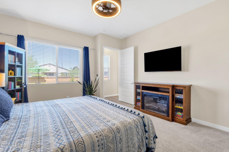27 -4336 E AUSTIN DR