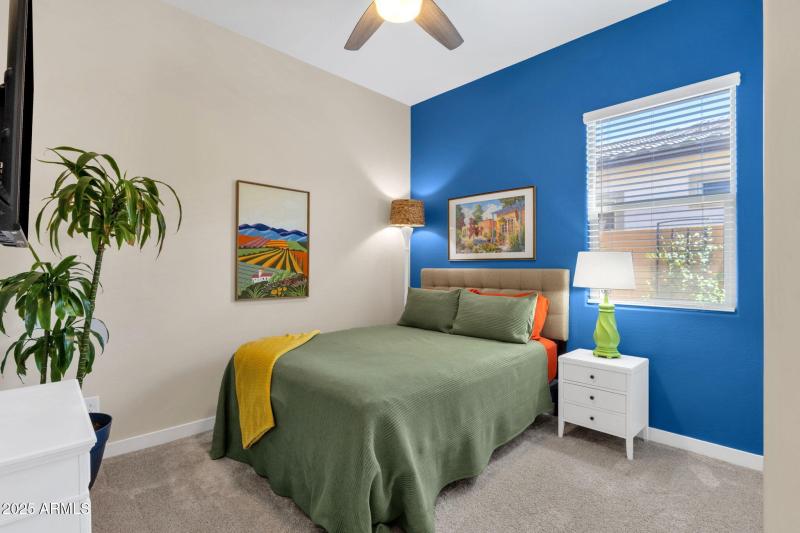 33 -4336 E AUSTIN DR
