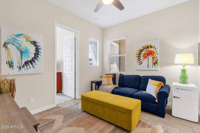37 -4336 E AUSTIN DR