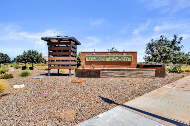 60 -4336 E AUSTIN DR