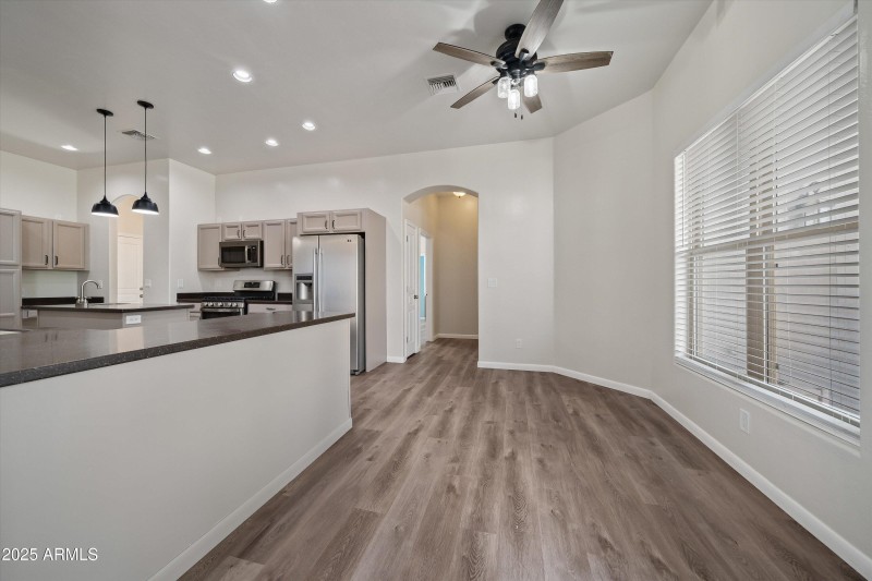 08-Kitchen & Dining