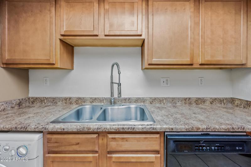 9-16602N25S114-ocupix