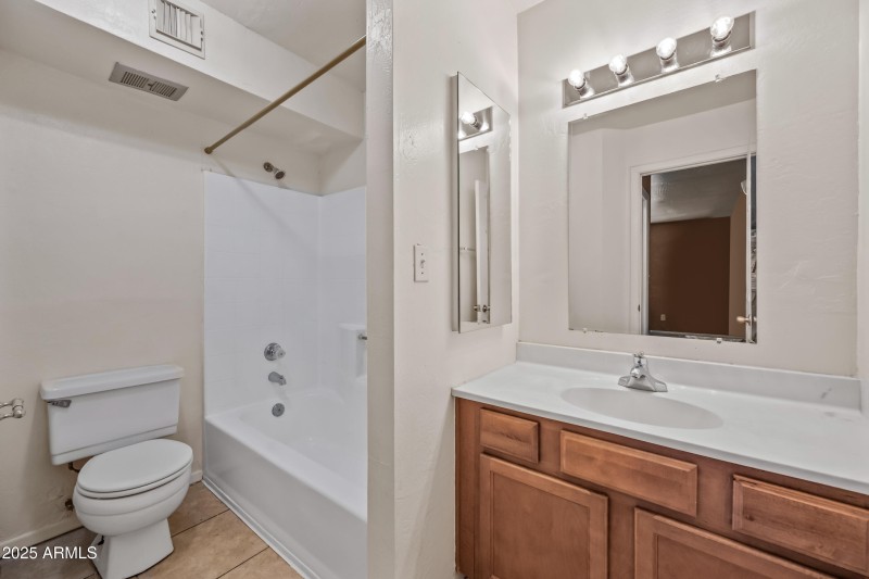 15-16602N25S114-ocupix