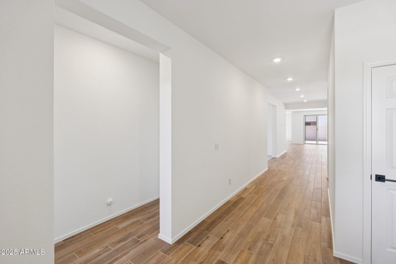 11-web-or-mls-W Pecan Wds-S2408-011