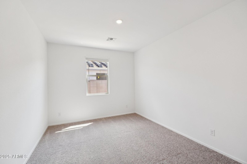19-web-or-mls-W Pecan Wds-S2408-019