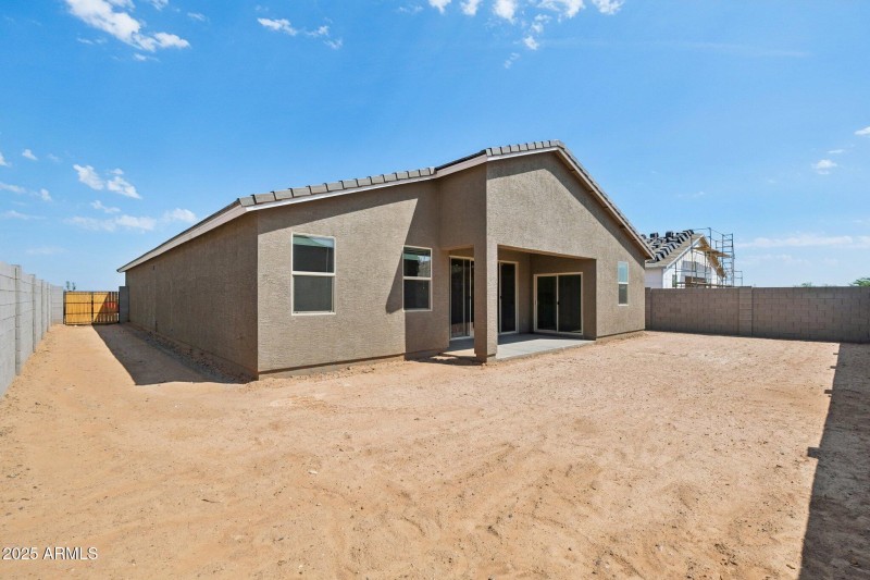 27-web-or-mls-W Pecan Wds-S2408-027