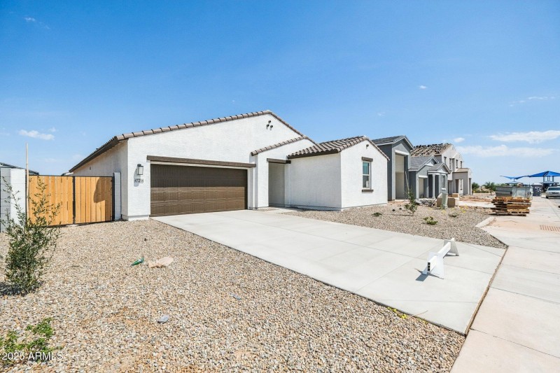 3-web-or-mls-W Cansados Rd-S2408-003