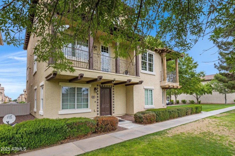 3687 E Leslie Dr-3