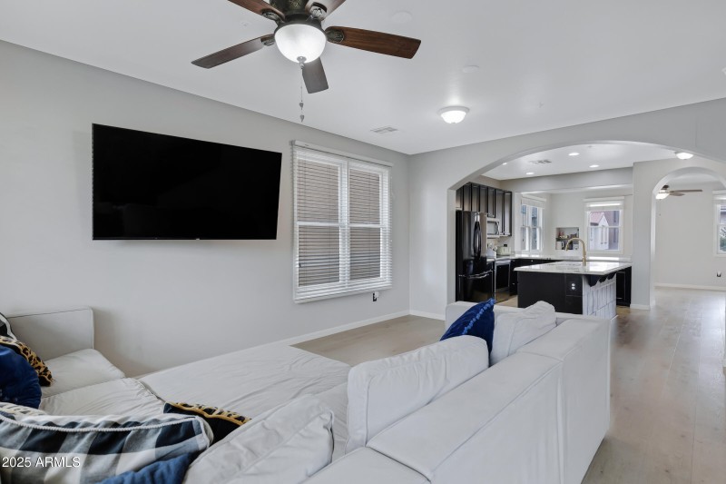 3687 E Leslie Dr-13