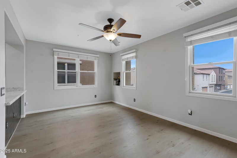 3687 E Leslie Dr-26