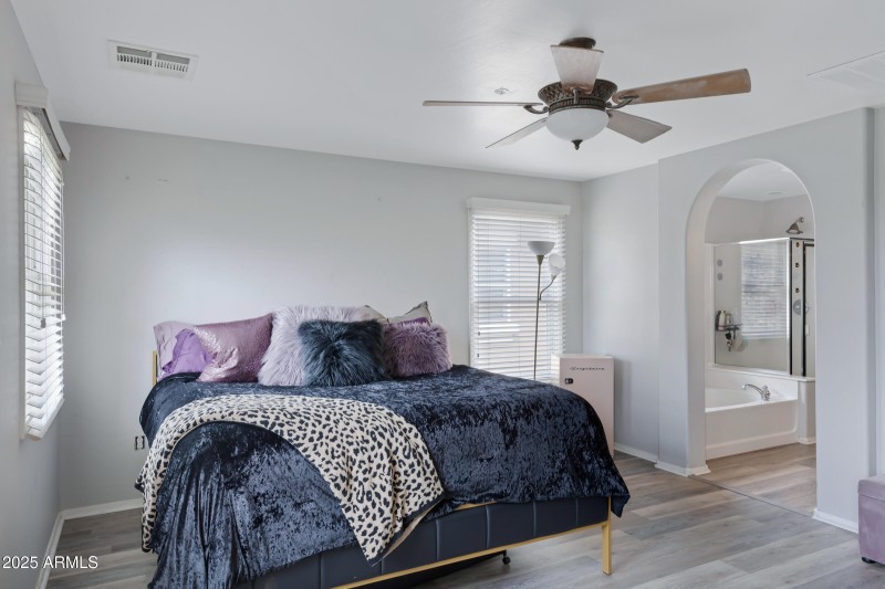 3687 E Leslie Dr-31