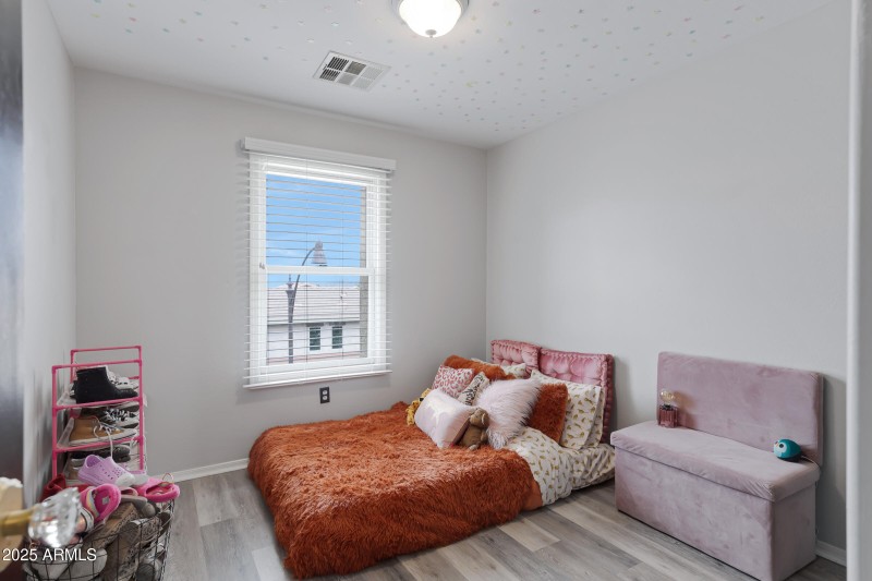 3687 E Leslie Dr-37