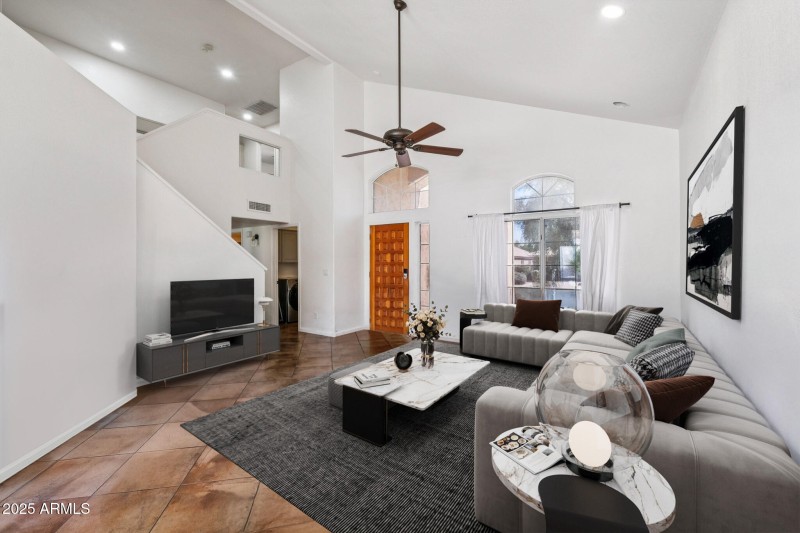 7-web-or-mls-W Via Montoya Dr-S1408-005_