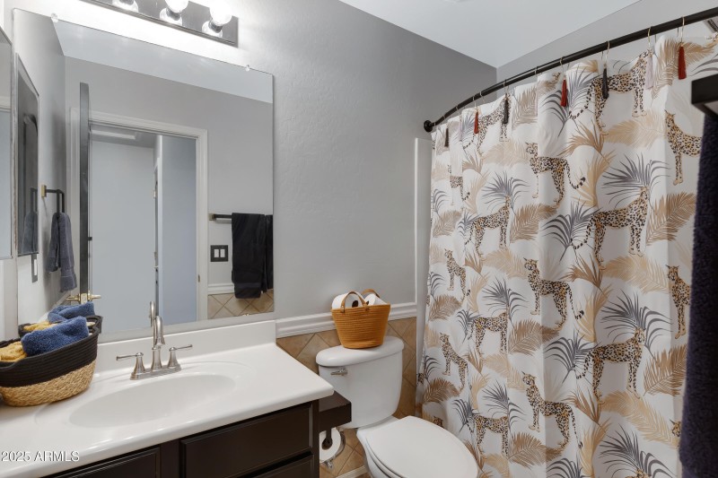 3687 E Leslie Dr-41