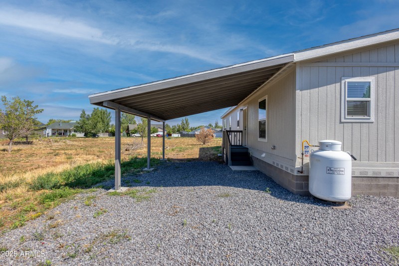 Covered Parking or Patio