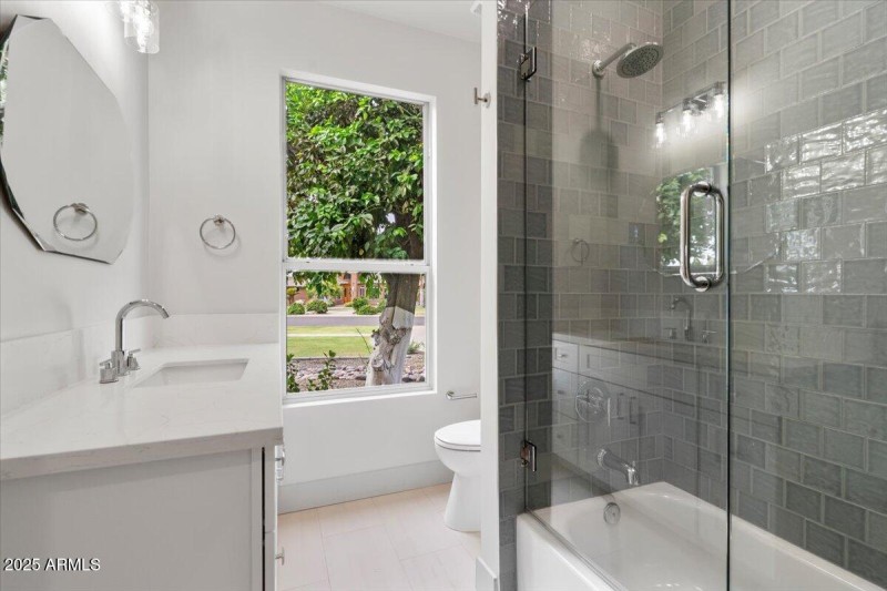 Bathroom1