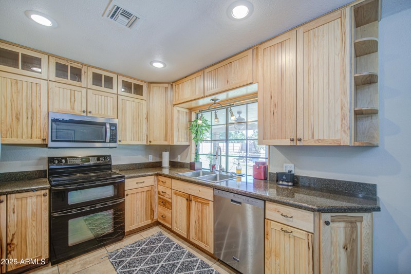 Kitchen 2