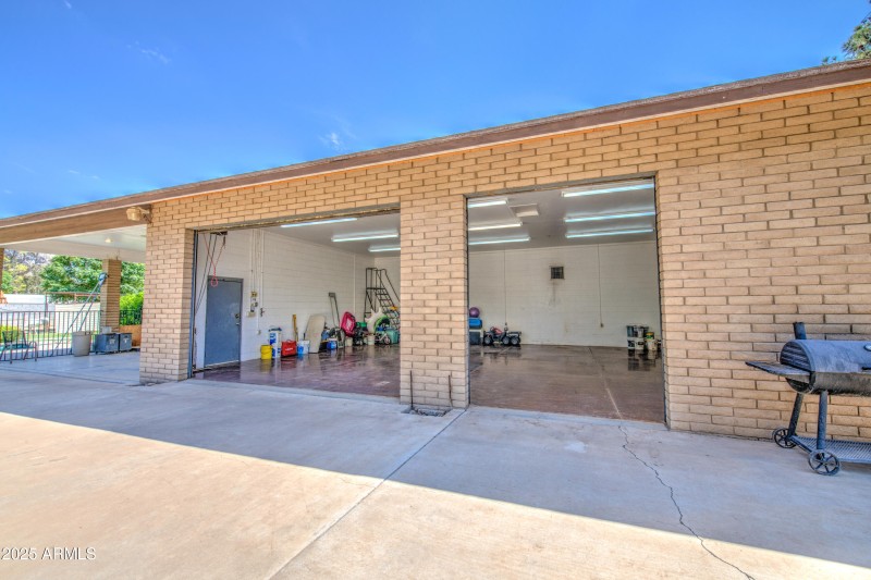 RV Garage 2