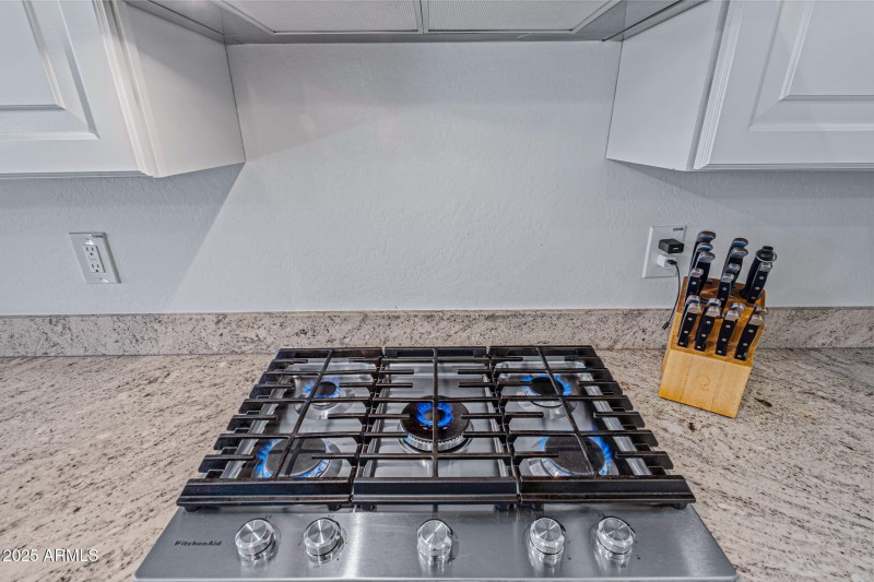 5 Burner Cooktop