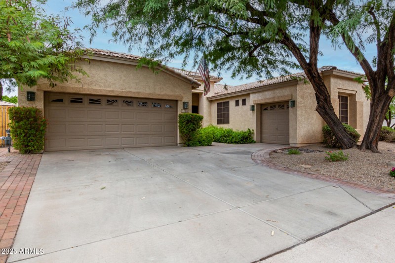 3-Car Garage