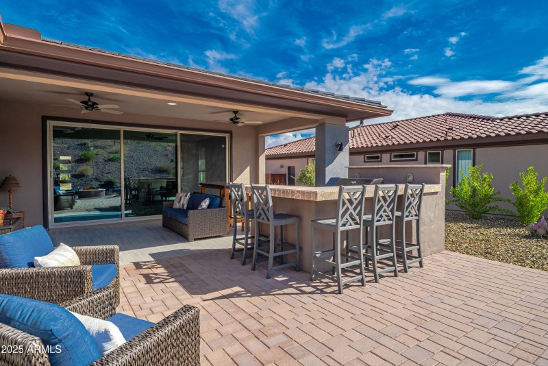 3399 Phantom St00009