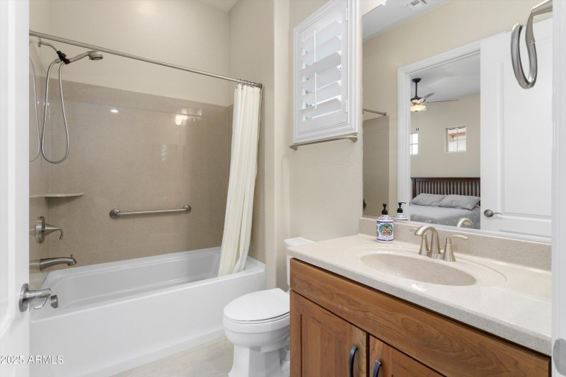 35-Bathroom 2