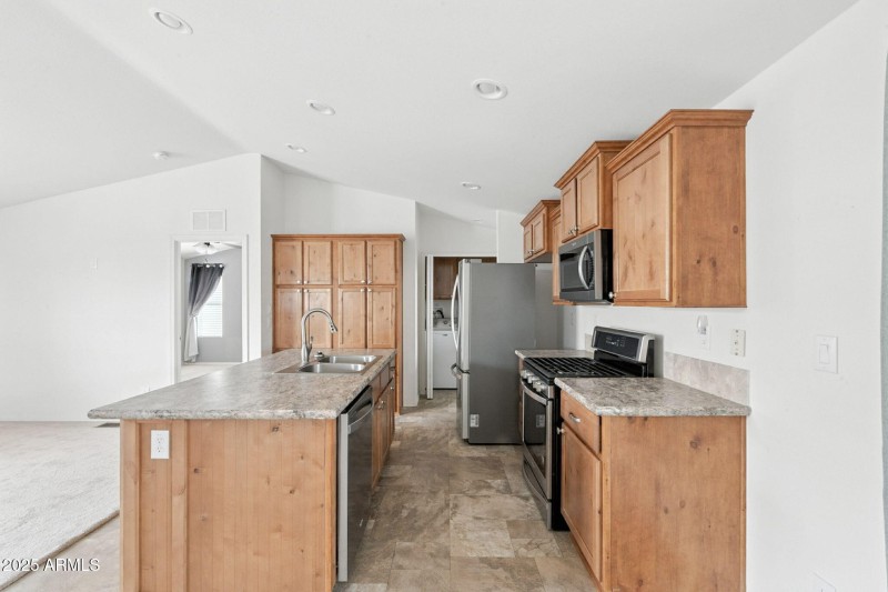 15-web-or-mls-Apache-15