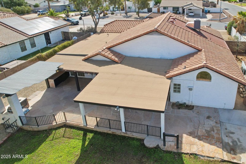52-web-or-mls-E Estrid Ave-052