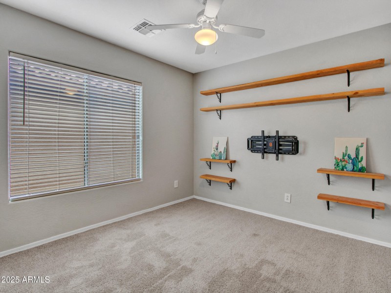 17-Bedroom-(1)