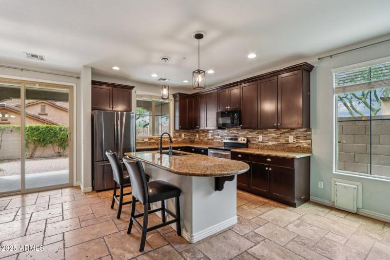 1-web-or-mls-W Palo Brea Ln-L2608-012