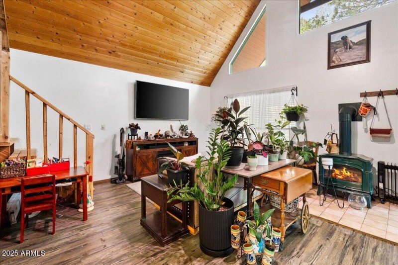 07-Living Room