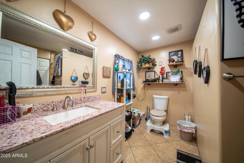 4544 E Nancy Ln_Photos-19