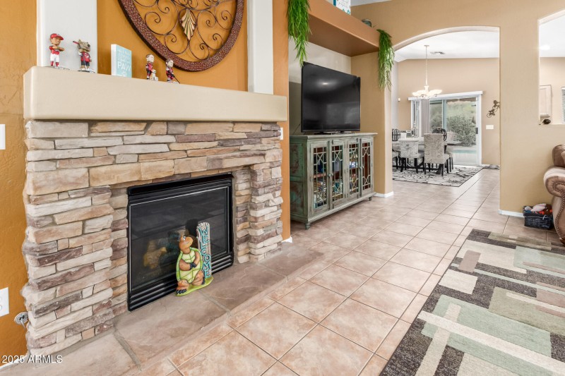 09 Family Room