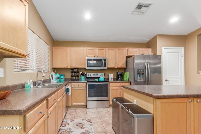 11 Kitchen