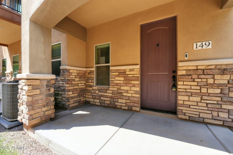 3-web-or-mls-SA104361 Lawrence Fung