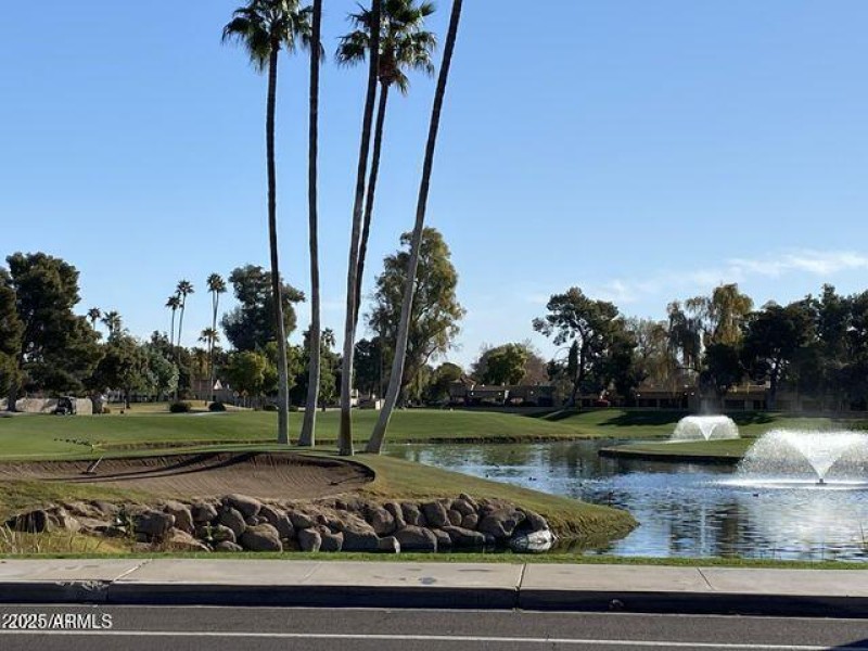 WESTBROOK VILLAGE - STOCK - FOUNTAIN AND