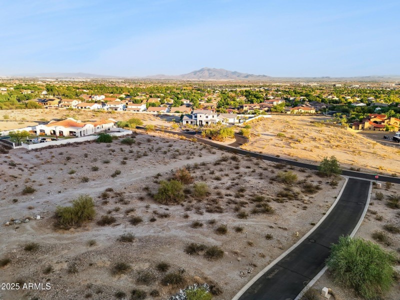 10-web-or-mls-3249-w-highlands-dr