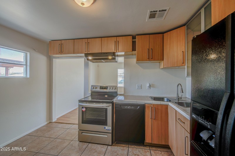 Kitchen 4