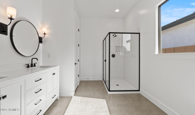 Edgewood Lot #1 Primary Bath (Large)