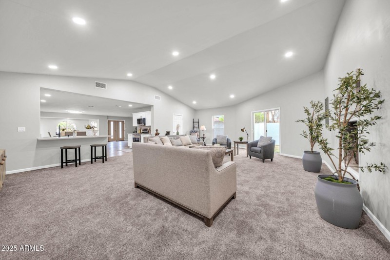 4301 E Bluefield Ave-8